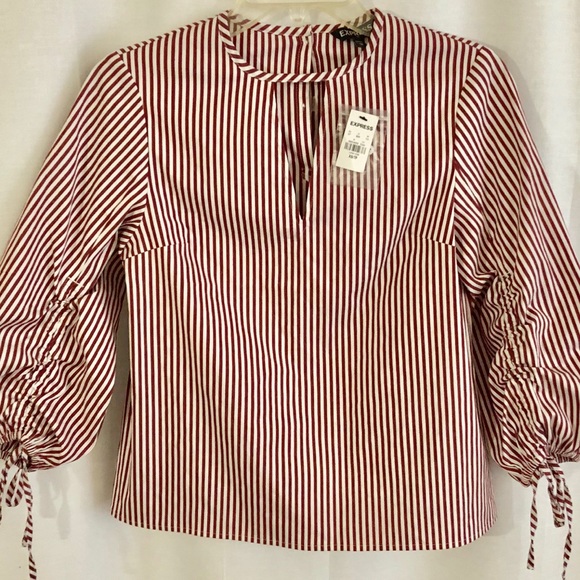 ❤️ 2/$15 Express stripped cotton top - Picture 4 of 4